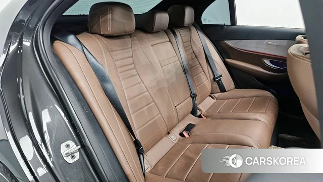 Mercedes-Benz E-Class W213 2021 Серый из Кореи, фото 3