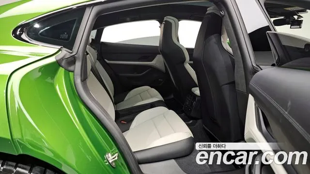 Porsche Taycan 2021 Зеленый из Кореи, фото 3