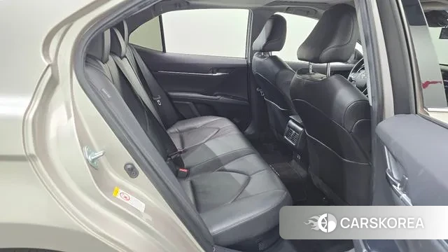 Toyota Camry (XV70) 2018 Жемчужный цвет из Кореи, фото 3