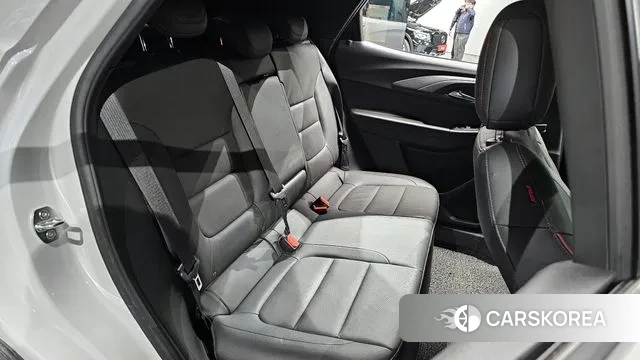 Chevrolet (GM Daewoo) Trailblazer 2022 Белый из Кореи, фото 3