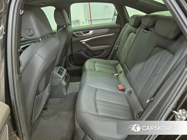 Audi A6 (C8) 2023 Черный из Кореи, фото 3