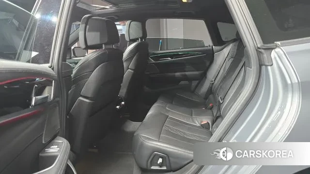 BMW 6 Series GT (G32) 2023 Серебряный из Кореи, фото 3