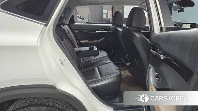 Kia Seltos 2022 Белый из Кореи, фото 3