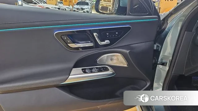 Mercedes-Benz E-Class W214 2024 Светло-серебряный цвет из Кореи, фото 3