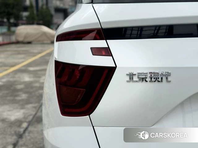 Hyundai ix25 2021 Белый из Китая, фото 3
