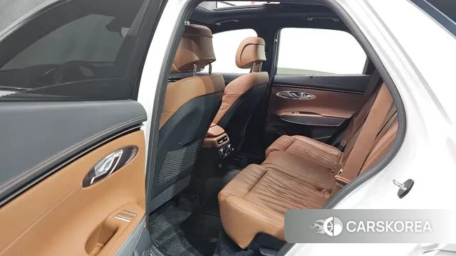 Genesis GV70 2022 Белый из Кореи, фото 3