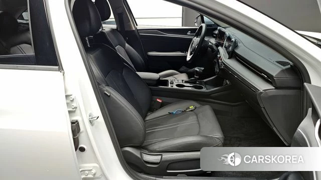 Kia The New K5 3rd generation 2024 Белый из Кореи, фото 3