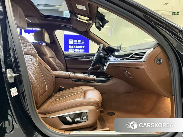 BMW 7 series 2020 Черный из Китая, фото 3