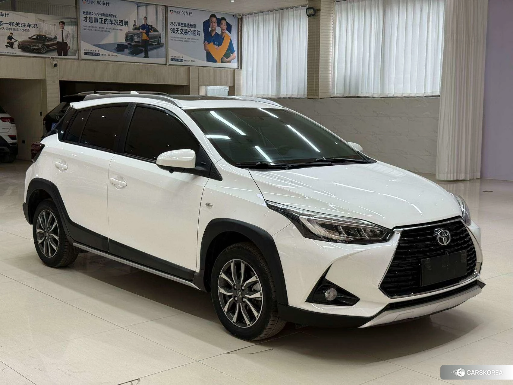 Toyota Yaris L 2021 Белый из Китая, фото 3