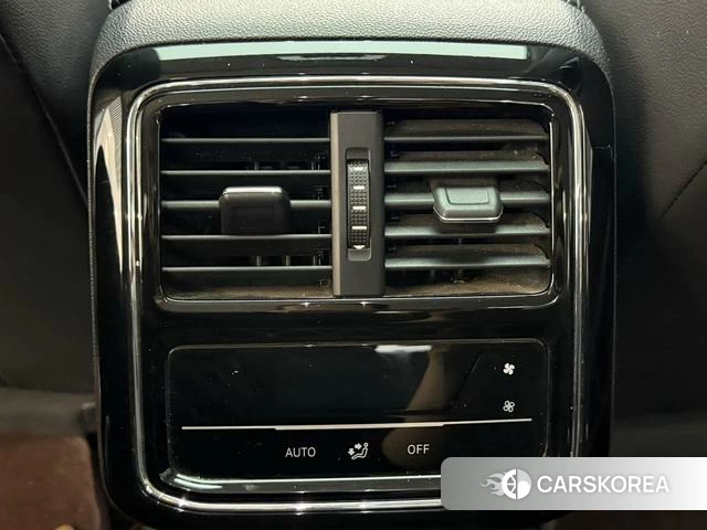 Volkswagen Passat 2022 Черный из Китая, фото 3