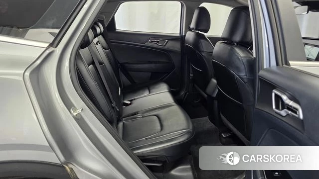 Kia Sportage 5th Generation 2022 Серебристо-серый из Кореи, фото 3