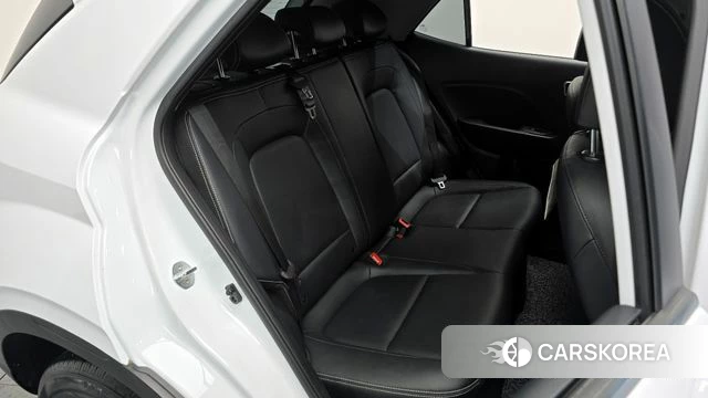 Hyundai Venue 2022 Белый из Кореи, фото 3