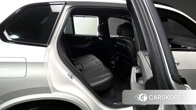 BMW X5 (G05) 2024 Белый из Кореи, фото 3