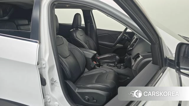 Jeep Cherokee (KL) 2018 Белый из Кореи, фото 3