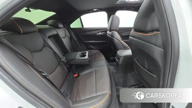 Cadillac CT4 2020 Белый из Кореи, фото 3