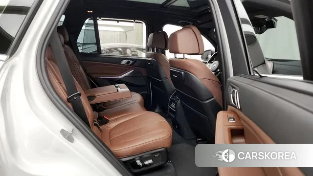 BMW X5 (G05) 2023 Белый из Кореи, фото 3