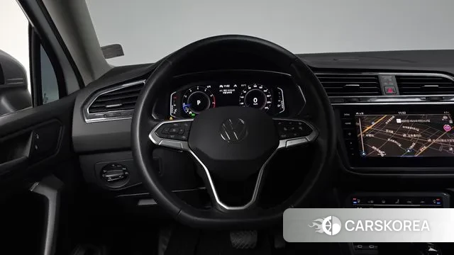 Volkswagen Tiguan Allspace 2022 Белый из Кореи, фото 3