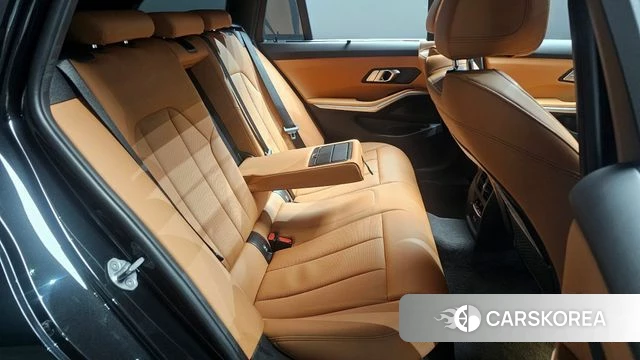 BMW 3 Series (G20) 2023 Черный из Кореи, фото 3