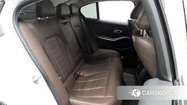 BMW 3 Series (G20) 2022 Белый из Кореи, фото 3