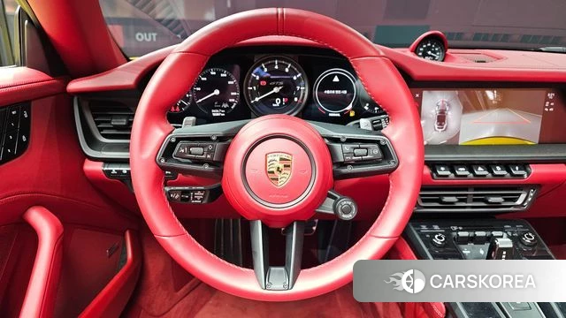Porsche 911(992) 2023 Желтый из Кореи, фото 3