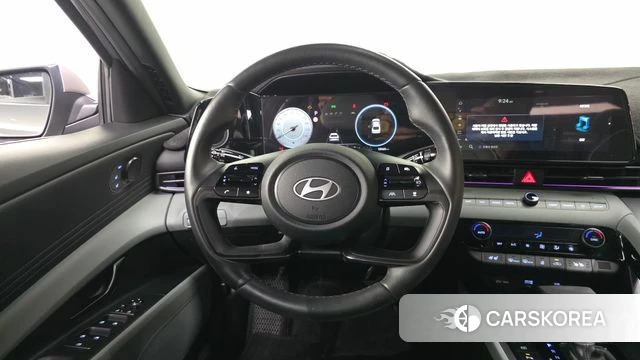 Hyundai The New Avante (CN7) 2024 Серебряный из Кореи, фото 3