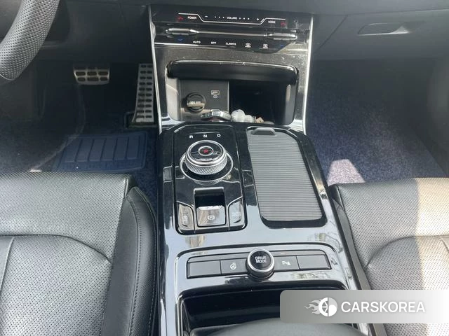 Kia K5 2022 Черный из Китая, фото 3
