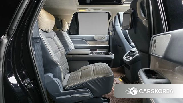 Lincoln Navigator 4th generation 2019 Черный из Кореи, фото 3