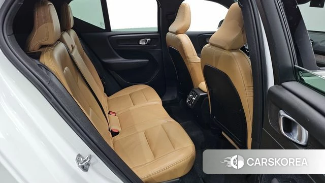 Volvo XC40 2019 Белый из Кореи, фото 3