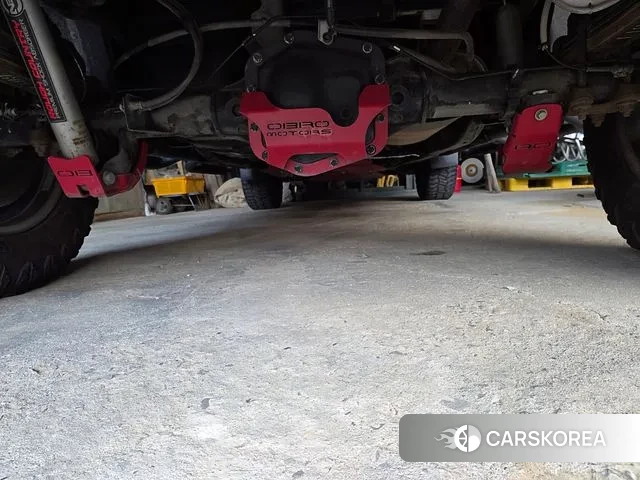 Chevrolet (GM Daewoo) Real New Colorado 2022 Черный из Кореи, фото 3