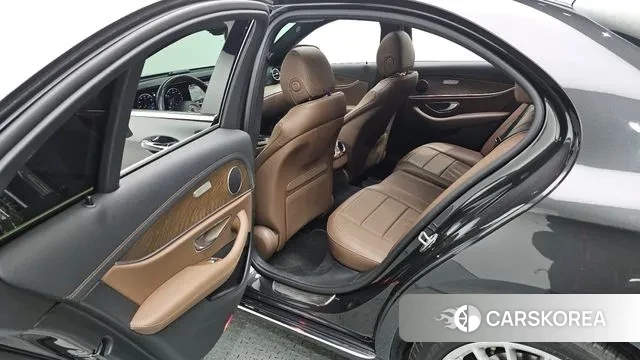 Mercedes-Benz E-Class W213 2020 Серый из Кореи, фото 3