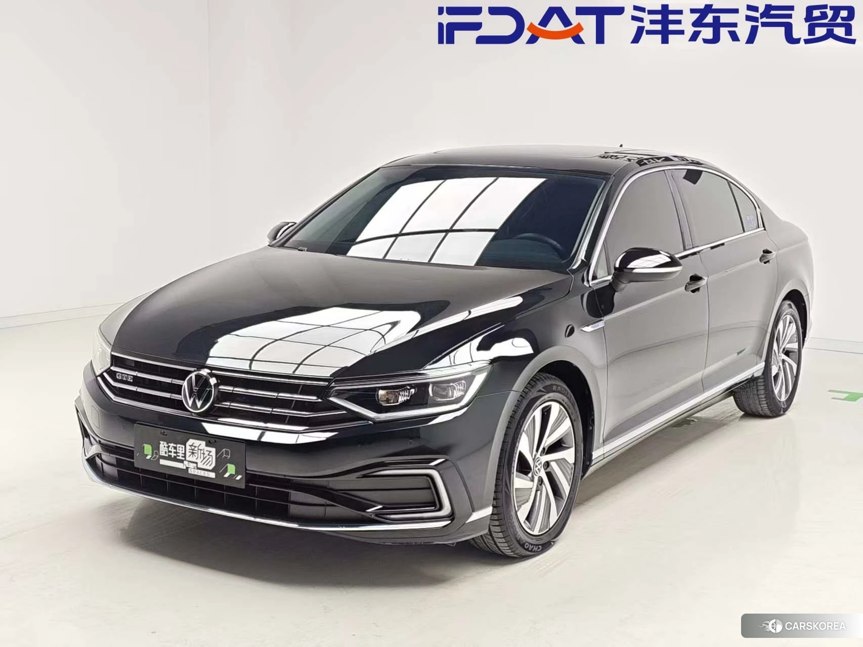 Volkswagen Magotan PHEV 2021 Черный из Китая, фото 3