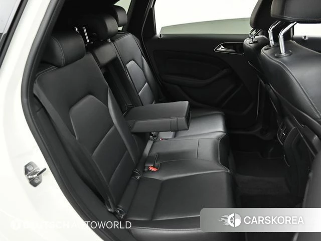 Mercedes-Benz B-Class W246 2018 Белый из Кореи, фото 3