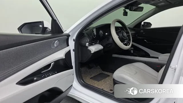 Hyundai Avante (CN7) 2021 Белый из Кореи, фото 3