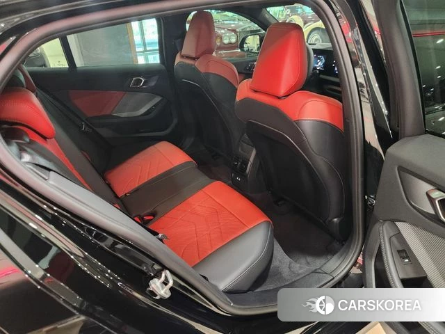 BMW 1 Series (F70) 2025 Черный из Кореи, фото 3