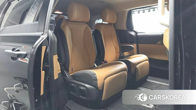 Kia Carnival 4th generation 2023 Черный из Кореи, фото 3