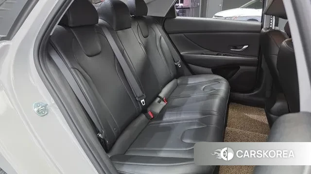 Hyundai Avante (CN7) 2021 Серебряный из Кореи, фото 3