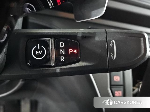 Kia The New Kia Ray EV 2023 Белый из Кореи, фото 3