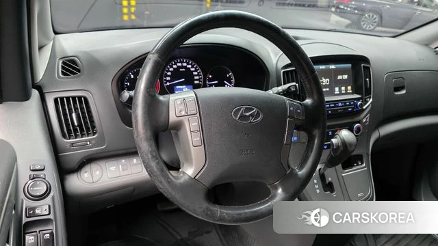 Hyundai The New Grand Starex 2018 Серебристо-серый из Кореи, фото 3
