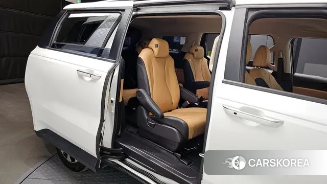 Kia Carnival 4th generation 2022 Белый из Кореи, фото 3