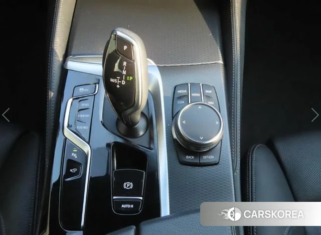 BMW 5 Series (G60) 2023 Белый из Кореи, фото 3