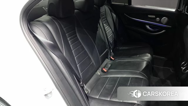 Mercedes-Benz E-Class W213 2018 Белый из Кореи, фото 3