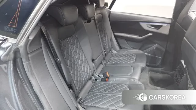 Audi Q8 (4M) 2023 Серый из Кореи, фото 3