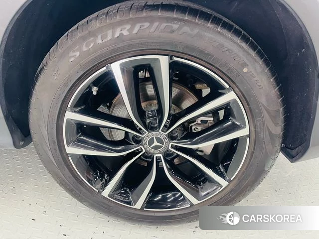 Mercedes-Benz GLC 2021 Белый из Китая, фото 3