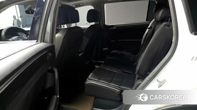 Volkswagen Tiguan Allspace 2020 Белый из Кореи, фото 3