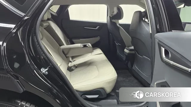 Kia EV6 2023 Черный из Кореи, фото 3