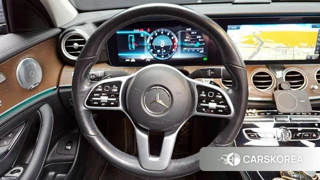Mercedes-Benz E-Class W213 2020 Серый из Кореи, фото 3