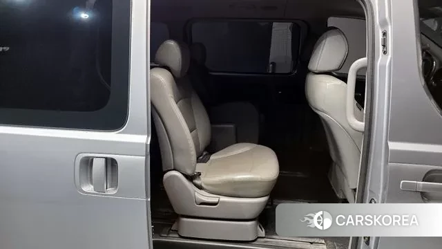 Hyundai The New Grand Starex 2019 Серебряный из Кореи, фото 3