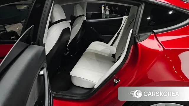 Tesla Model 3 2020 Красный из Кореи, фото 3