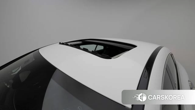 Mercedes-Benz AMG GT 2025 Белый из Кореи, фото 3