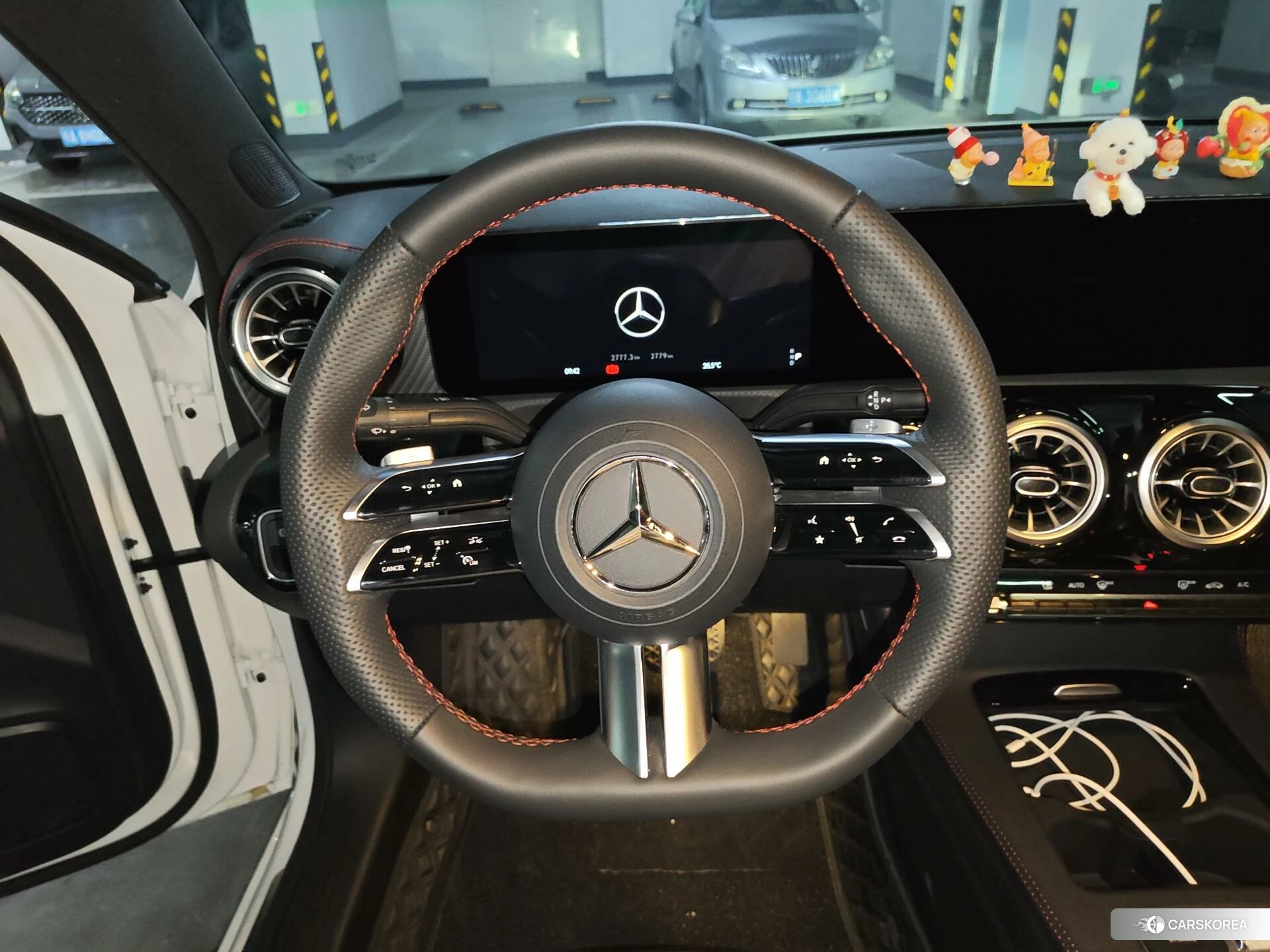Mercedes-Benz Class A 2024 Белый из Китая, фото 3